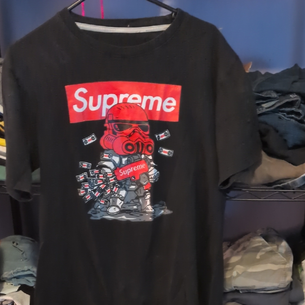 Supreme Black T-Shirt with Red Graphic Starwars
